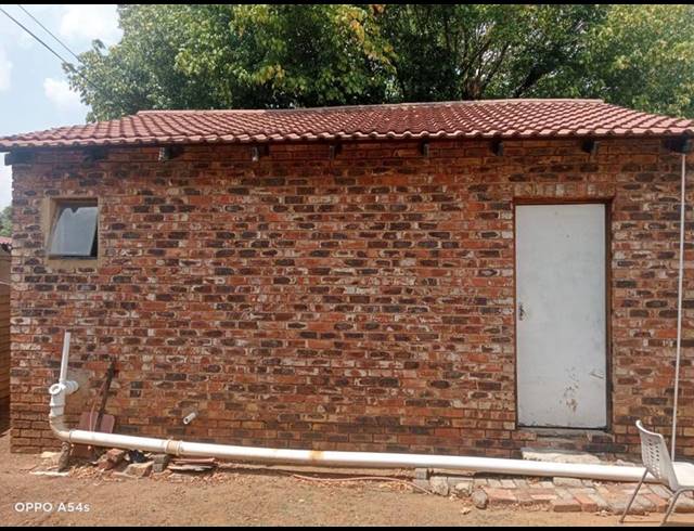 3 BEDROOM HOUSE FOR SALE IN SASOLBURG EXT 12
